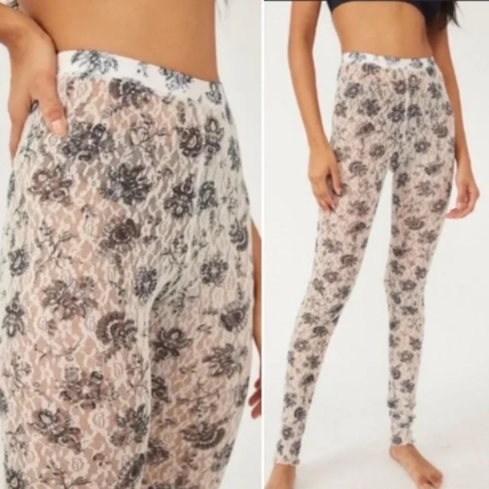 NWT Free People Layered in Lace Legging intimately FP Floral tights white SZ MD - Picture 2 of 4